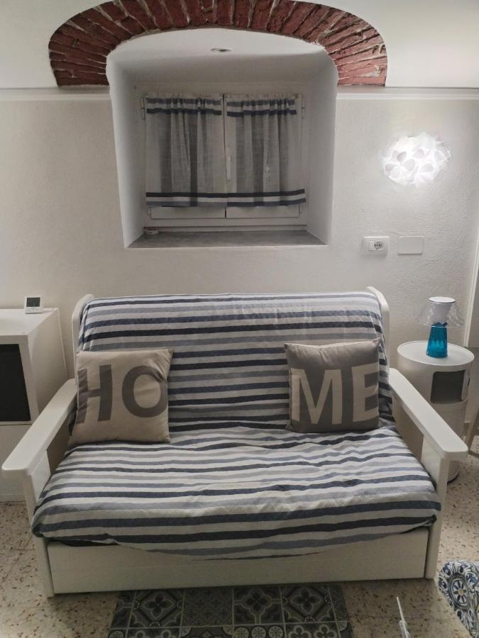 La Tavernetta Del Peo Casa Vacanze Сан Ремо Екстериор снимка